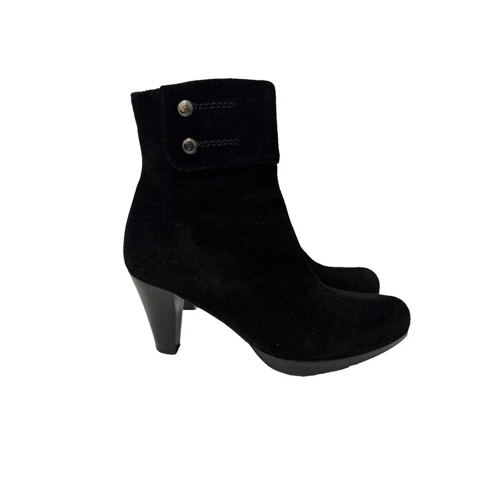 La Canadienne Women’s Suede Ankle Booties Sz 7.5 Made in Canada